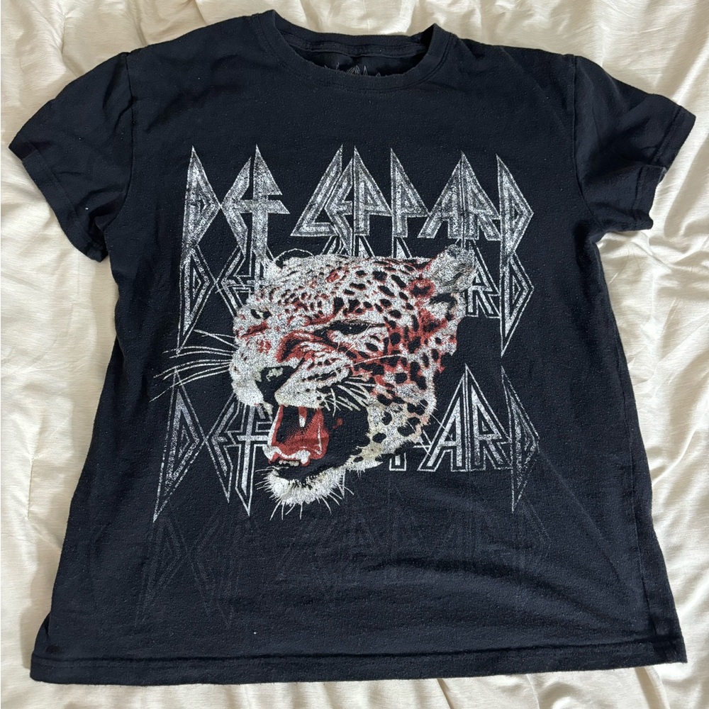 Def Leppard Graphic T-Shirt
